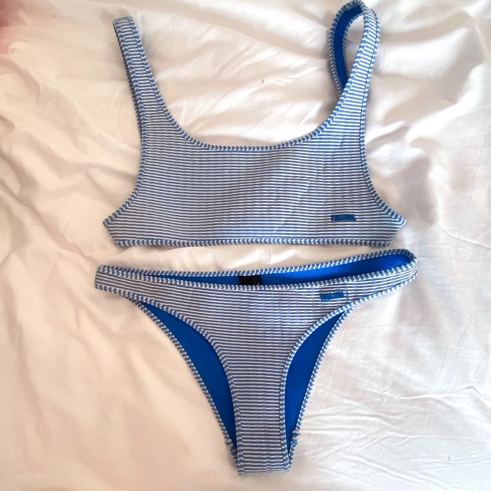 TRIANGL BIKINI